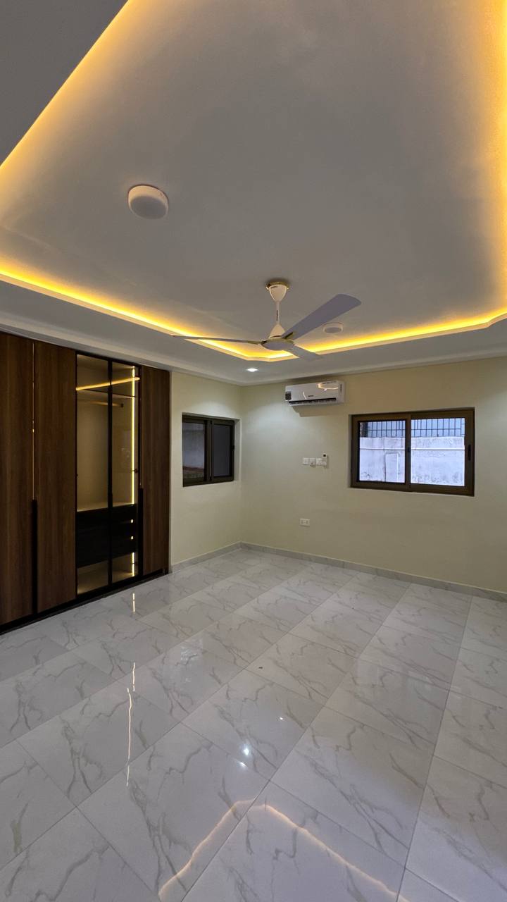 Master Suite with LED Cove